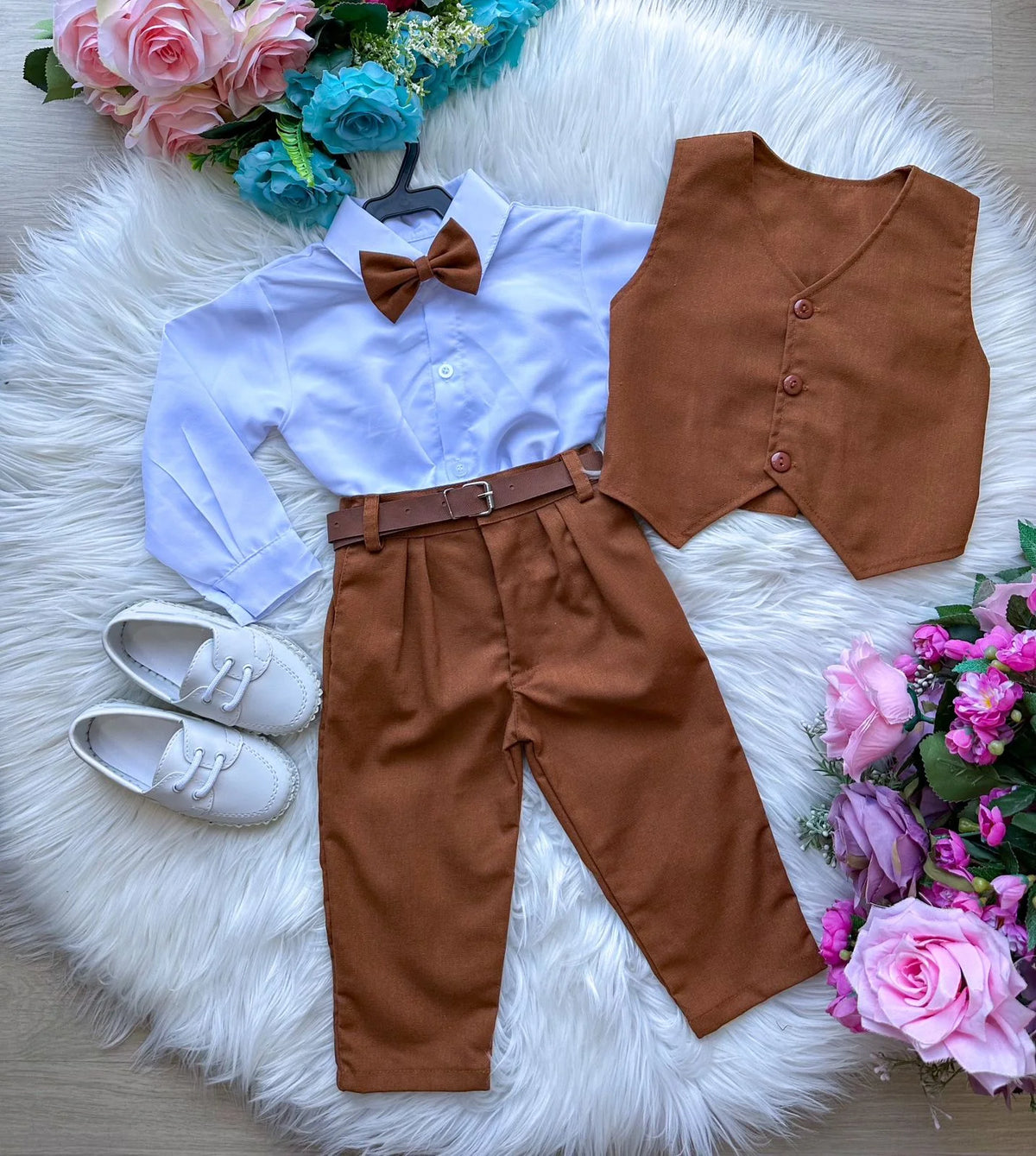 Conjunto Miss Cherry Social Leonardo Colete Caramelo