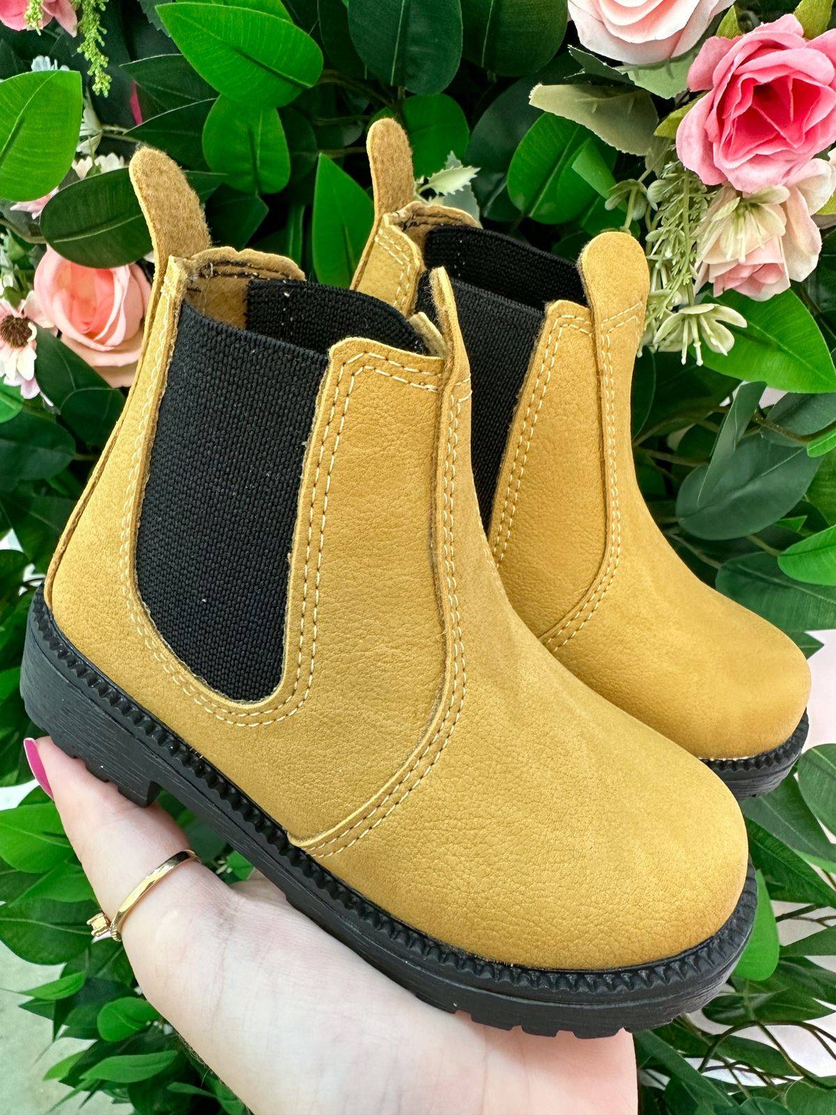 Bota Nilqi Masculina Mostarda (BTNLQMASCLMSTRD)