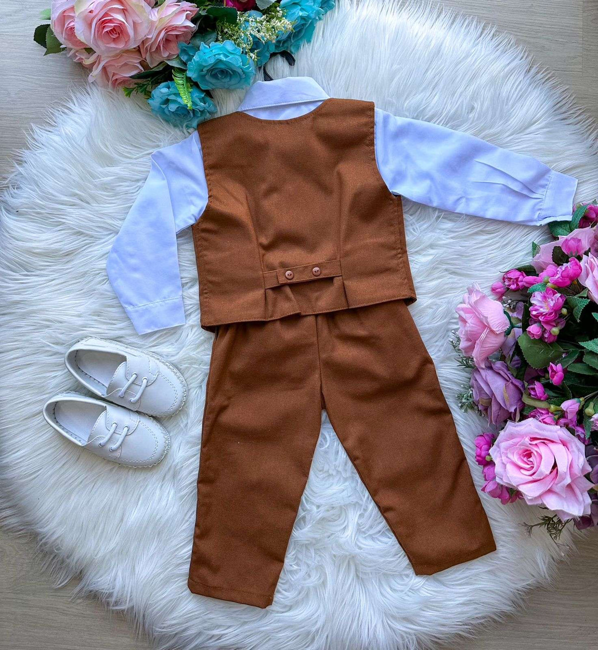Conjunto Miss Cherry Social Leonardo Colete Caramelo