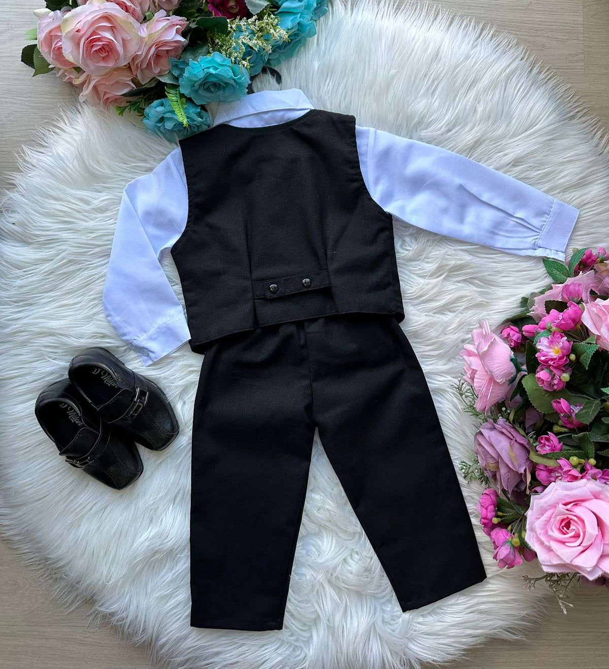 Conjunto Miss Cherry Social Leonardo Colete Preto (CNJTMSSCHERRSCLCLTPRT)