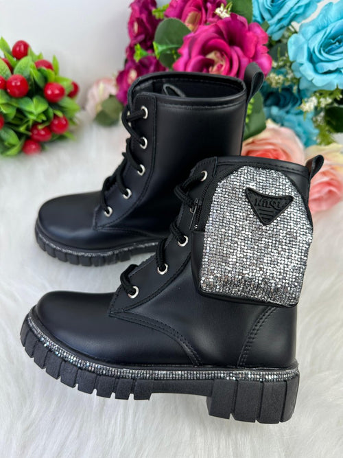 Bota/Coturno Nilqi Malu Bolsinha Cano Baixo Preta (BTANILMLPRTABXO)
