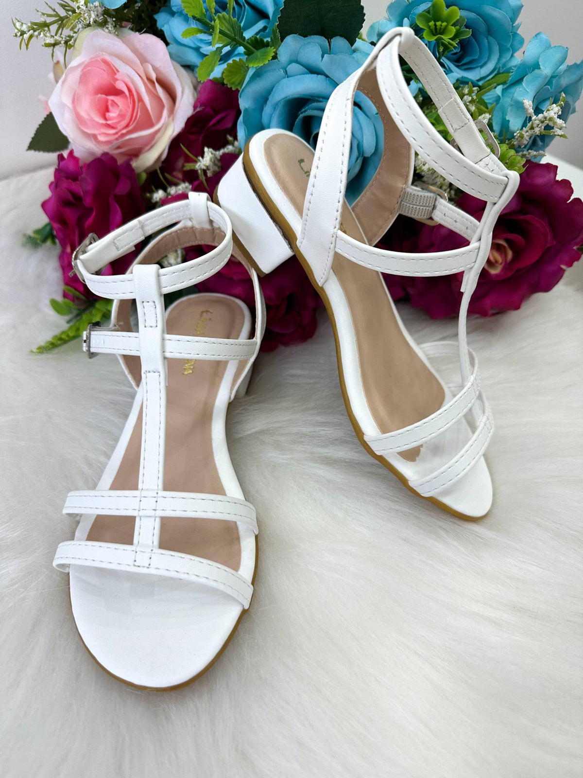 Sandalia Flor Di Mila Mariana Branco (SNDLIAFMRIANABRNCA)
