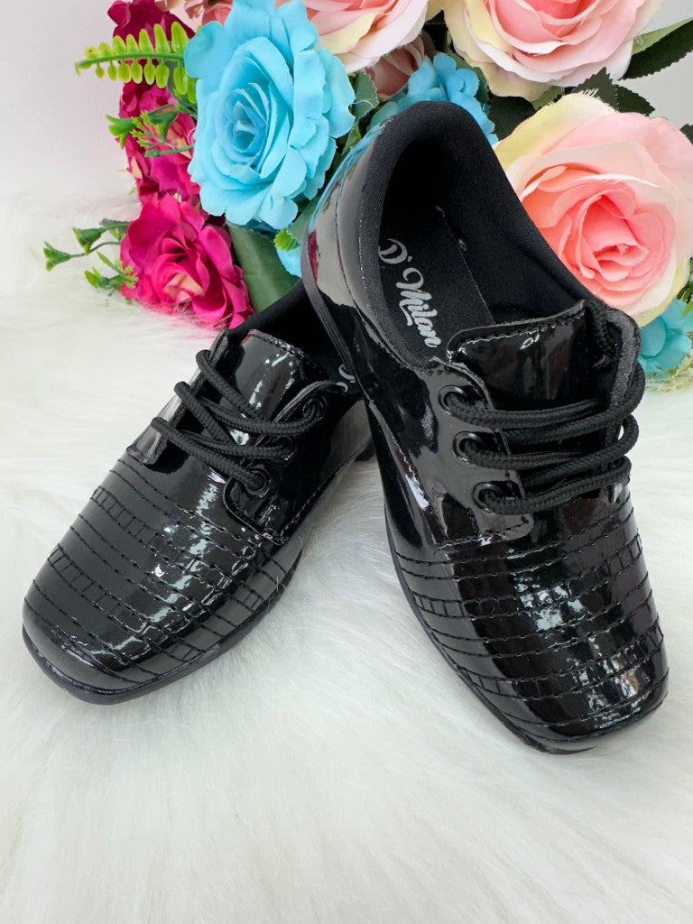 Sapato Social D Milan Preto Verniz Detalhes (SPTSCLDMLPTVRNDTL)