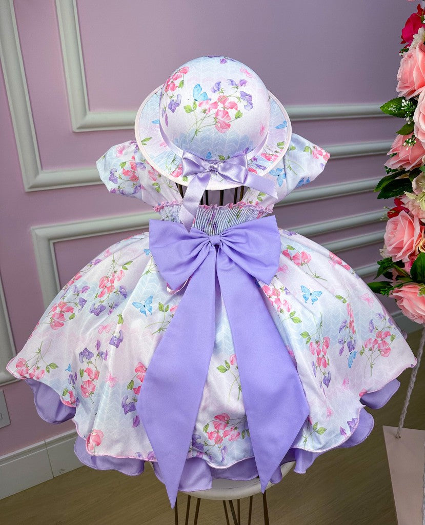 Vestido Miss Cherry Chapeu Lilas Flores e Borboletas (VESTMSSCHRCHPLILAS)