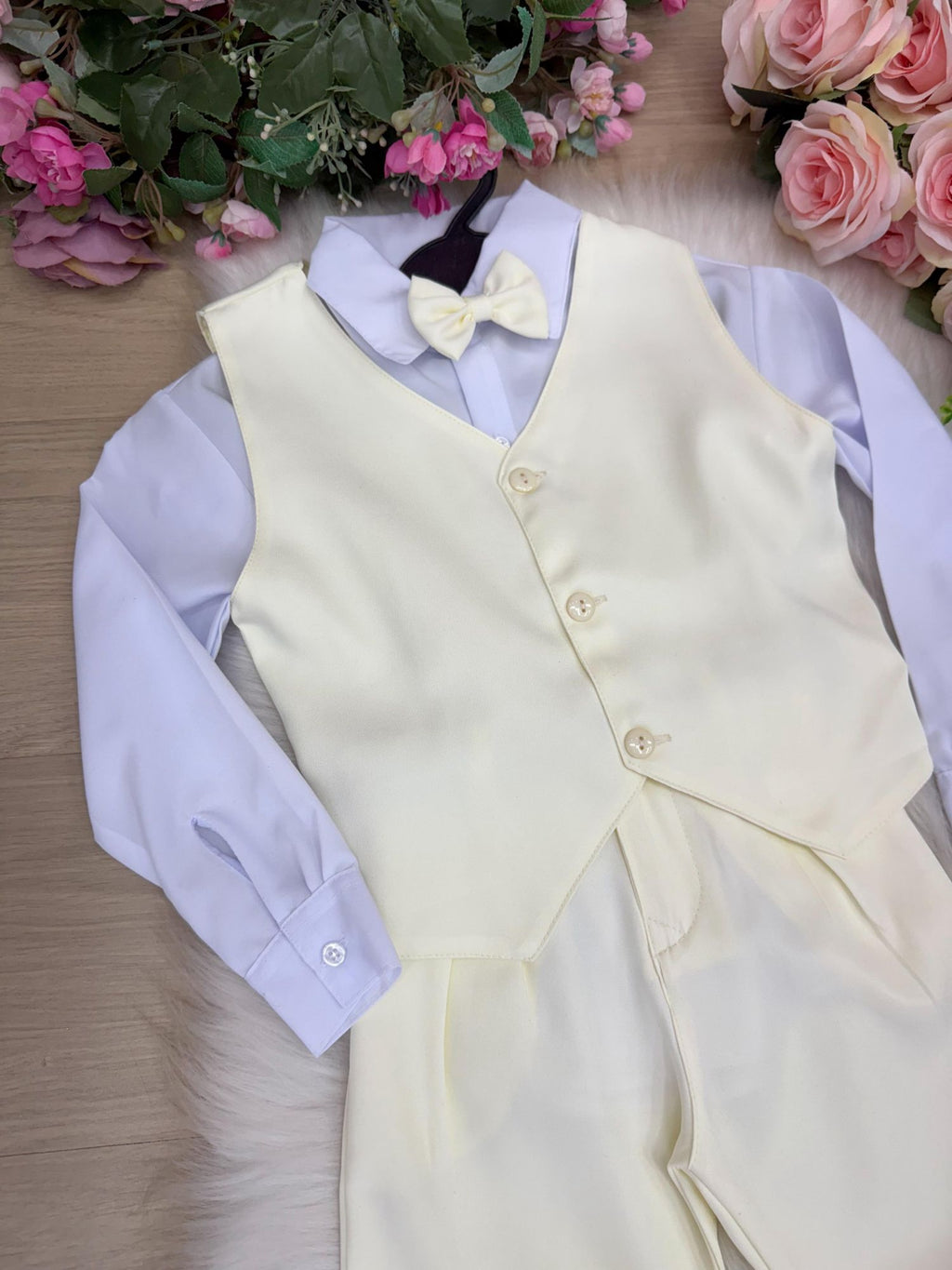 Conjunto Miss Cherry Social Leonardo Colete Amarelo Claro (CONJMSCHRSCILCLTAMRLCLR)