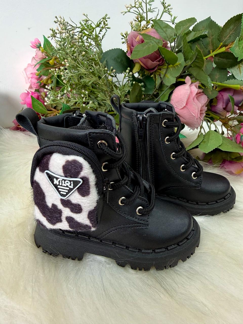 Bota\Coturno Nilqi Mimosa Preto (BTCTNNLQMISMPR)