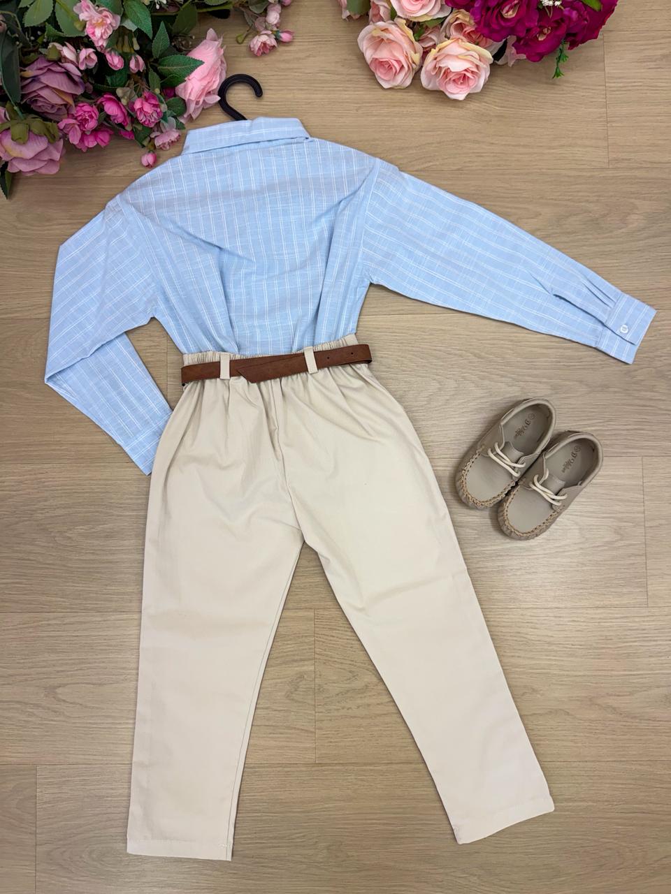 Conjunto Social Miss Cherry Henrique Azul Calça Bege (CONJSCLMSCHRHRAZCLBG)